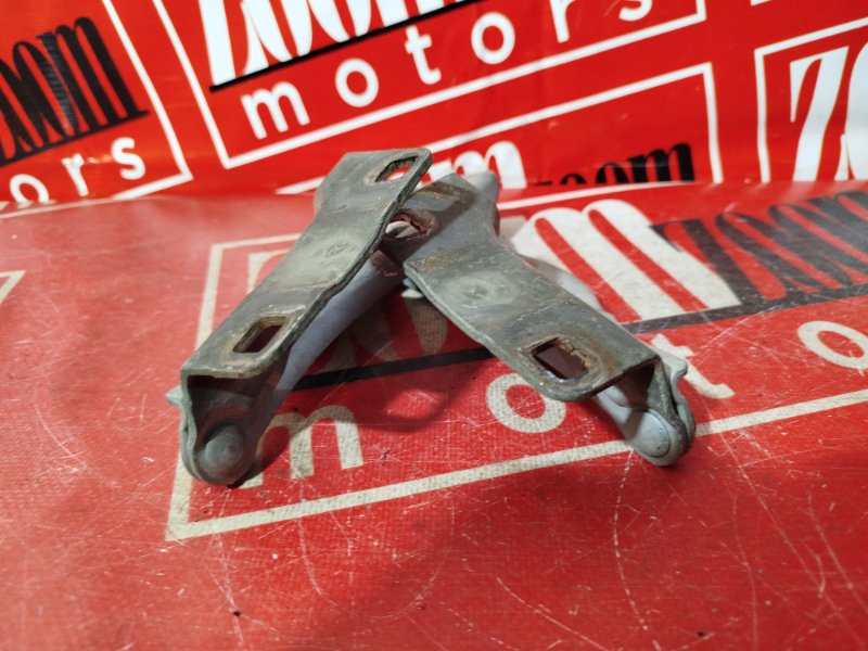 Петля (Шарнир капота), 400 рублей, Красноярск