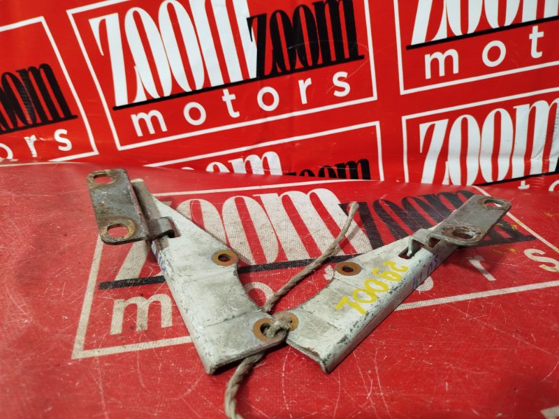 Петля (Шарнир капота), 500 рублей, Красноярск