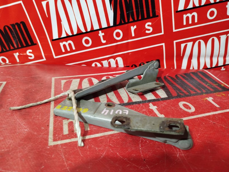 Петля (Шарнир капота), 500 рублей, Красноярск