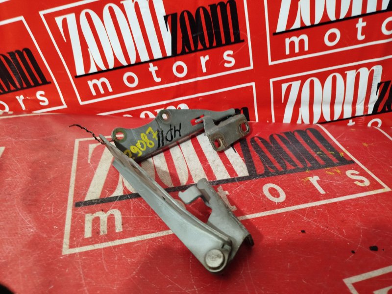 Петля (Шарнир капота), 500 рублей, Красноярск