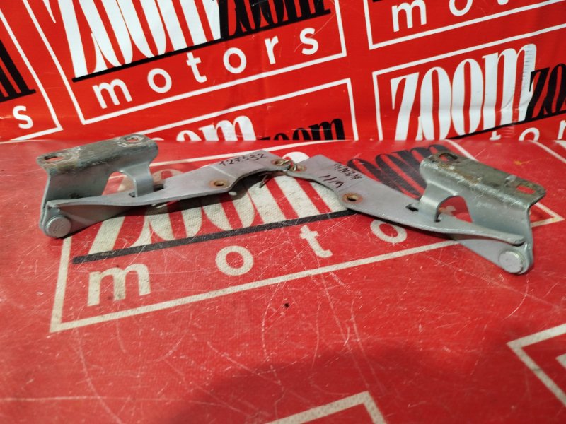 Петля (Шарнир капота), 500 рублей, Красноярск