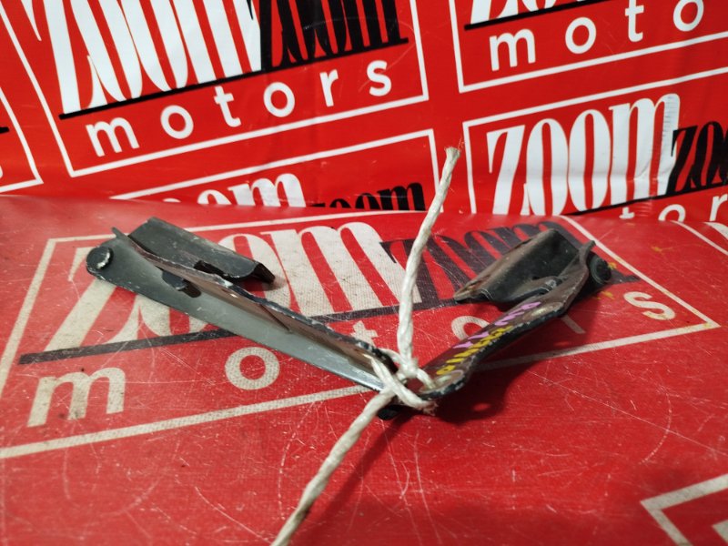 Петля (Шарнир капота), 500 рублей, Красноярск