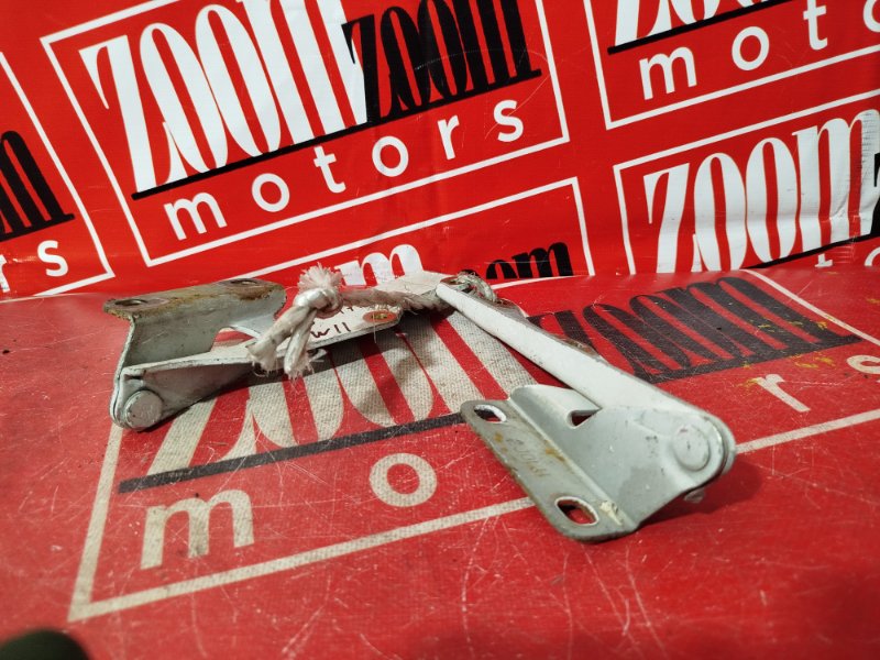 Петля (Шарнир капота), 500 рублей, Красноярск