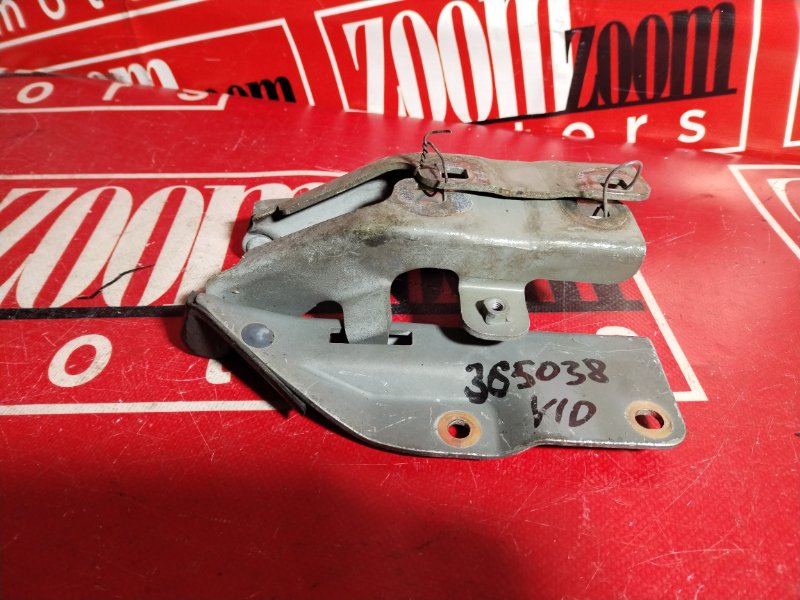 Петля (Шарнир капота), 300 рублей, Красноярск