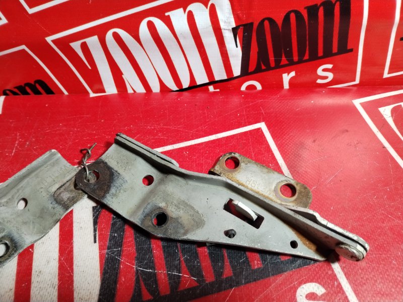 Петля (Шарнир капота), 500 рублей, Красноярск