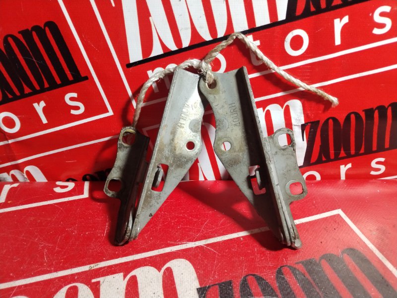 Петля (Шарнир капота), 500 рублей, Красноярск