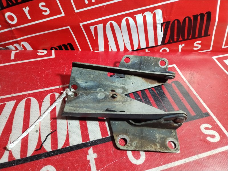 Петля (Шарнир капота), 1600 рублей, Красноярск