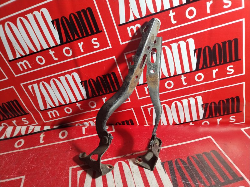 Петля (Шарнир капота), 500 рублей, Красноярск