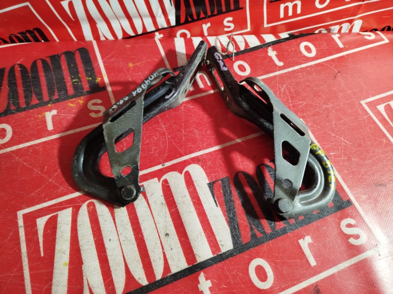 Петля (Шарнир капота), 500 рублей, Красноярск