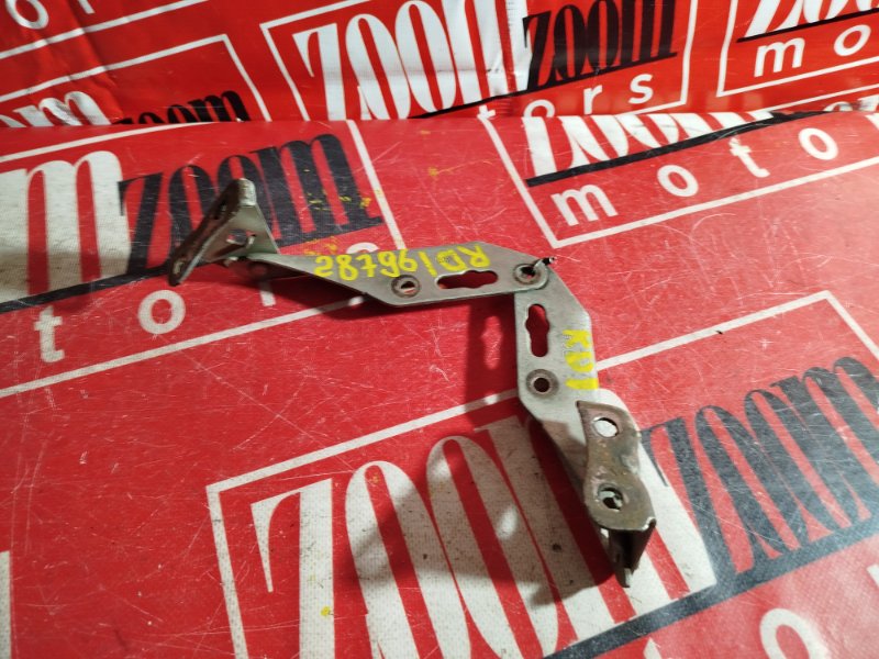 Петля (Шарнир капота), 1000 рублей, Красноярск