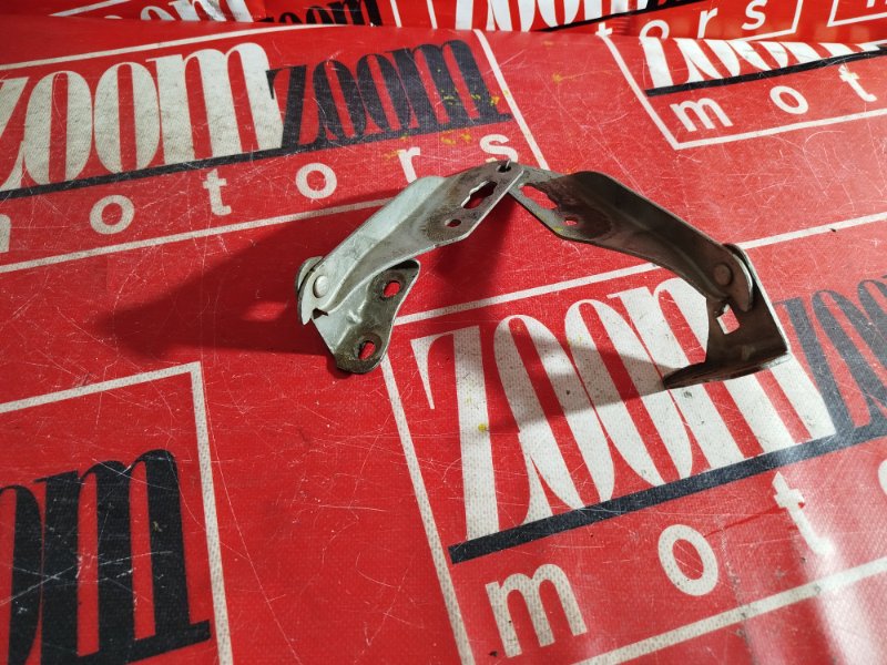 Петля (Шарнир капота), 1000 рублей, Красноярск