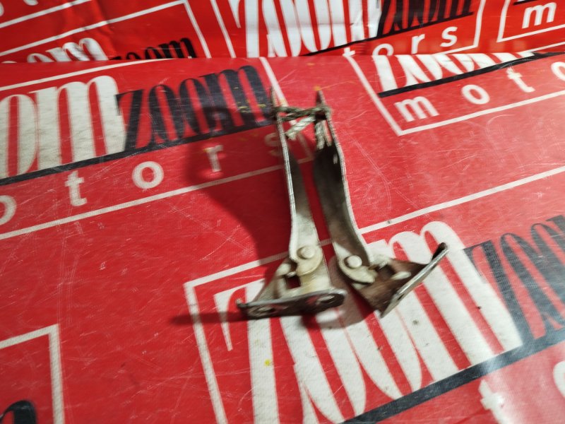 Петля (Шарнир капота), 1000 рублей, Красноярск