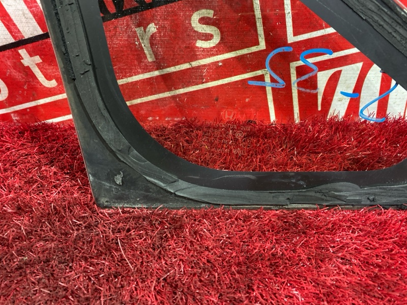 Стекло боковое, 3800 рублей, Красноярск