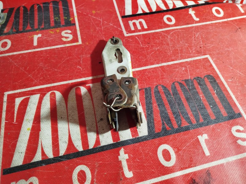 Петля (Шарнир капота), 500 рублей, Красноярск