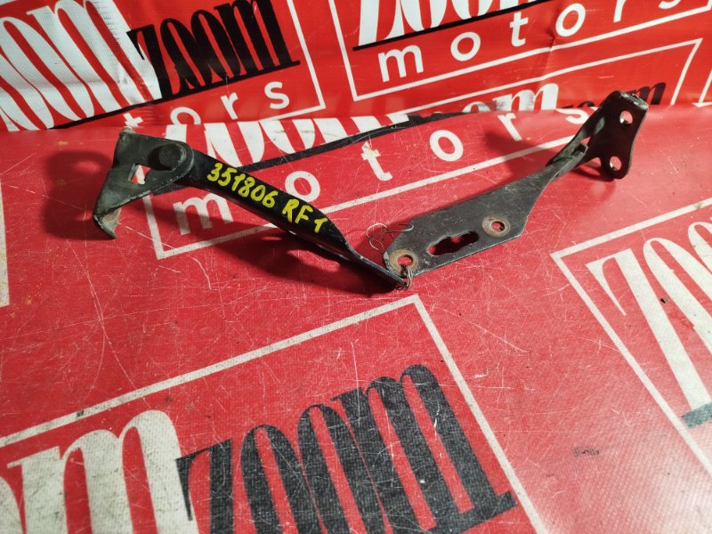 Петля (Шарнир капота), 500 рублей, Красноярск