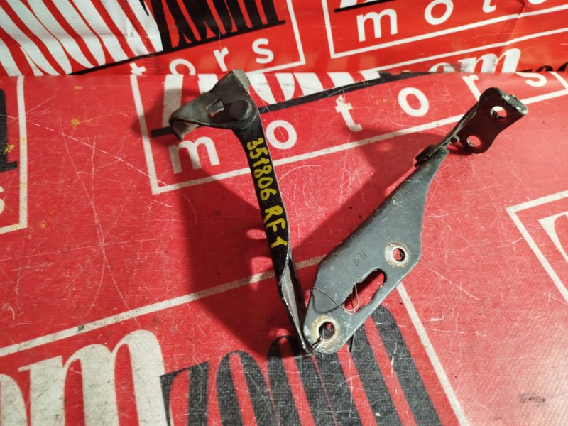 Петля (Шарнир капота), 500 рублей, Красноярск