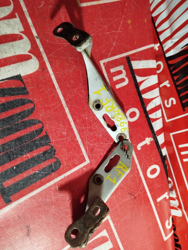 Петля (Шарнир капота), 500 рублей, Красноярск