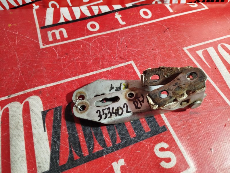 Петля (Шарнир капота), 500 рублей, Красноярск