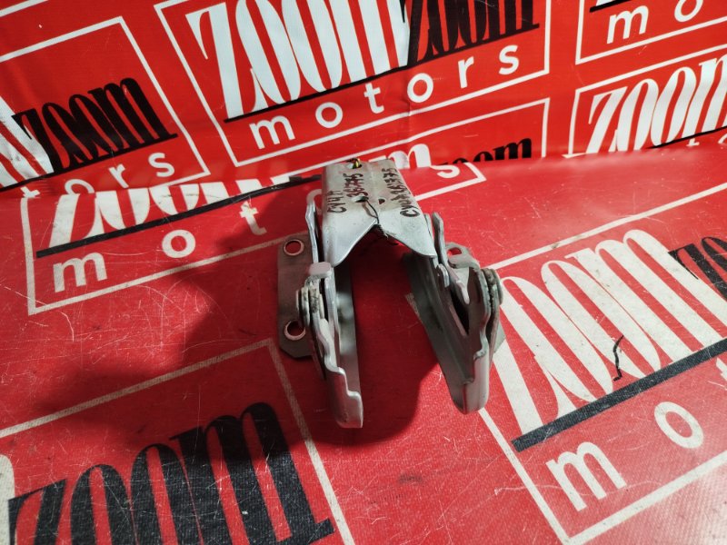 Петля (Шарнир капота), 1000 рублей, Красноярск