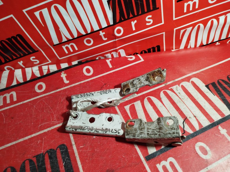 Петля (Шарнир капота), 500 рублей, Красноярск