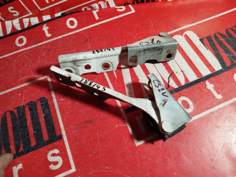 Петля (Шарнир капота), 500 рублей, Красноярск