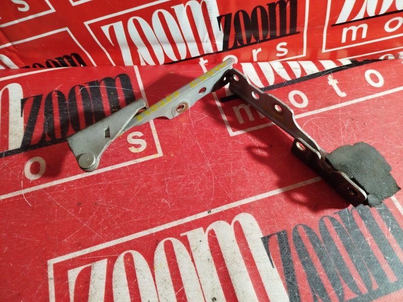 Петля (Шарнир капота), 500 рублей, Красноярск