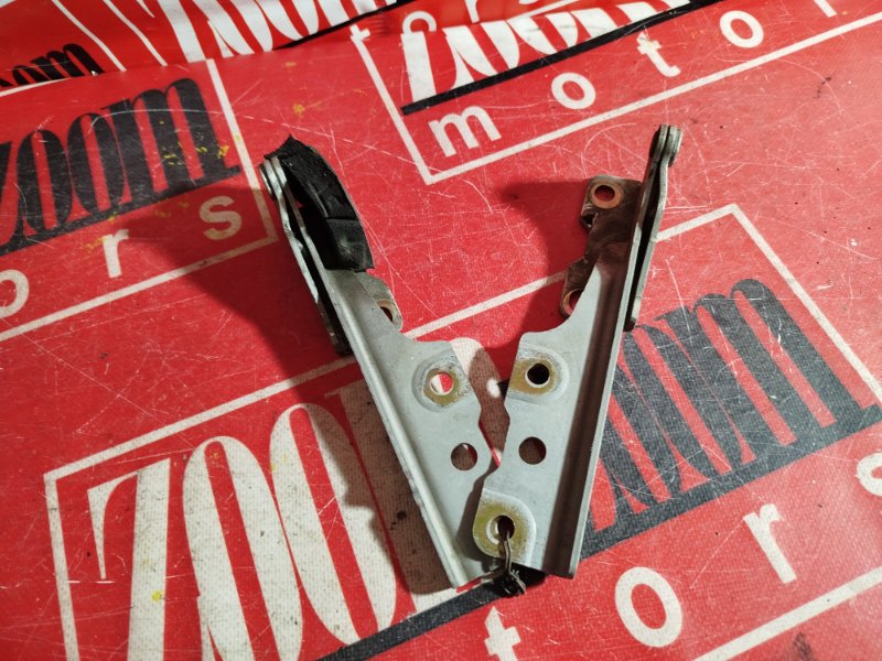 Петля (Шарнир капота), 500 рублей, Красноярск