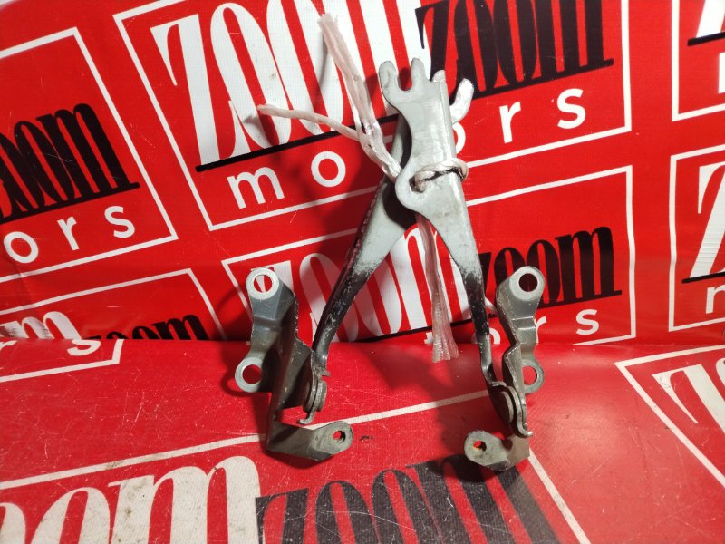 Петля (Шарнир капота), 1000 рублей, Красноярск