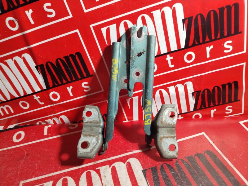 Петля (Шарнир капота), 500 рублей, Красноярск