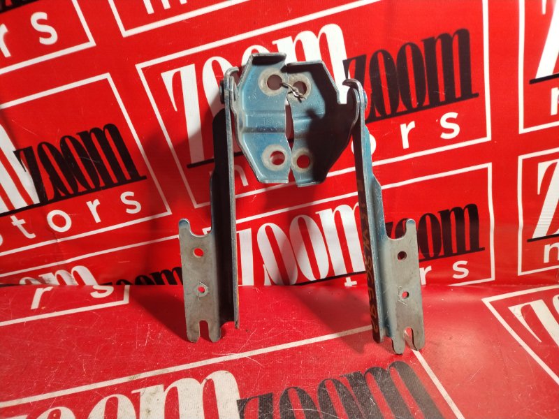 Петля (Шарнир капота), 500 рублей, Красноярск