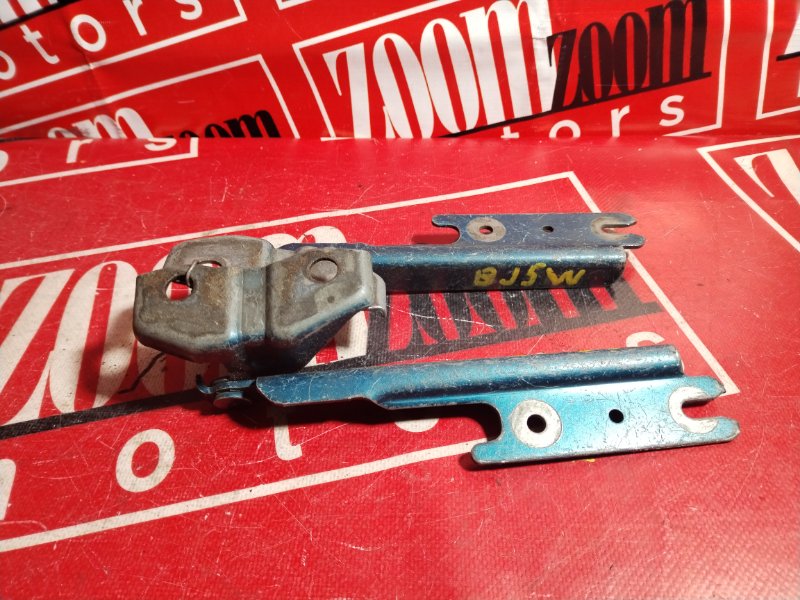 Петля (Шарнир капота), 500 рублей, Красноярск