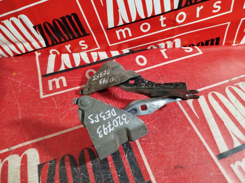 Петля (Шарнир капота), 500 рублей, Красноярск