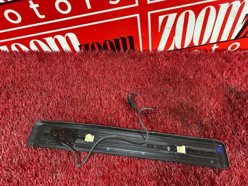 Накладка на порог салона, 3700 рублей, Солонцы