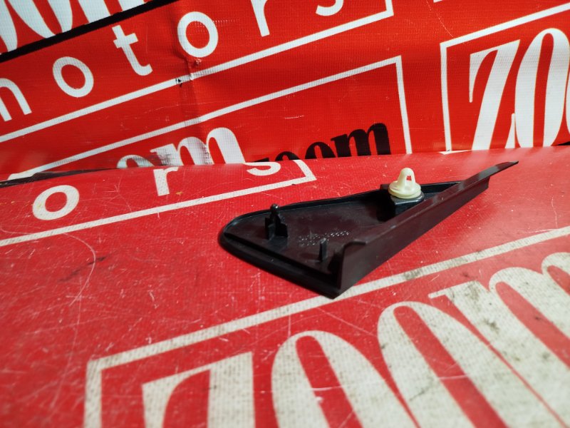 Уголок крыла, 1000 рублей, Красноярск