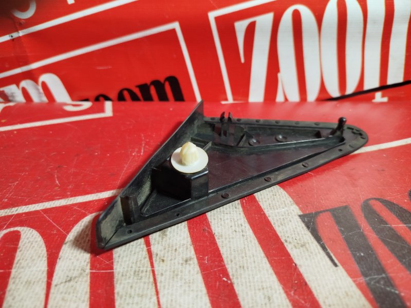 Уголок крыла, 1000 рублей, Красноярск