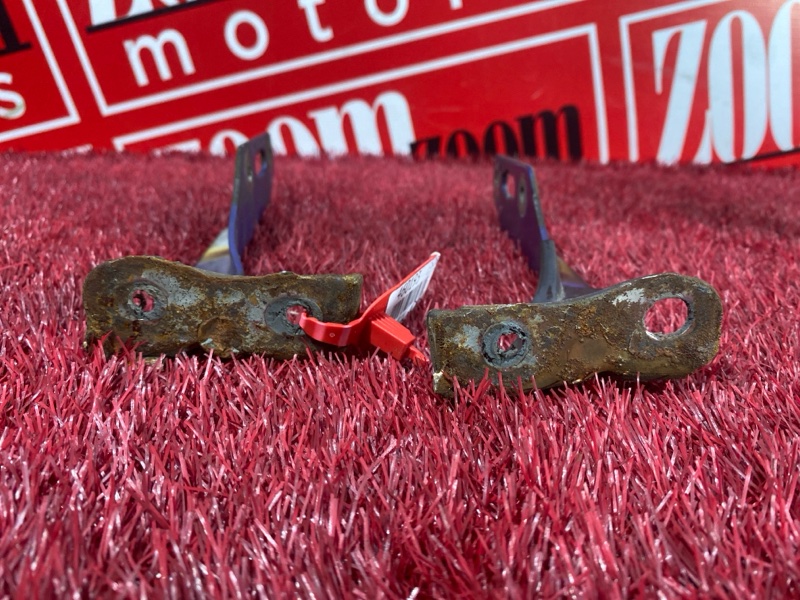 Петля (Шарнир капота), 500 рублей, Красноярск