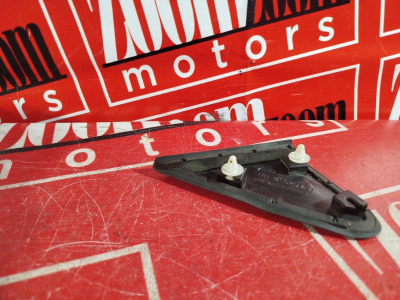 Уголок крыла, 300 рублей, Красноярск