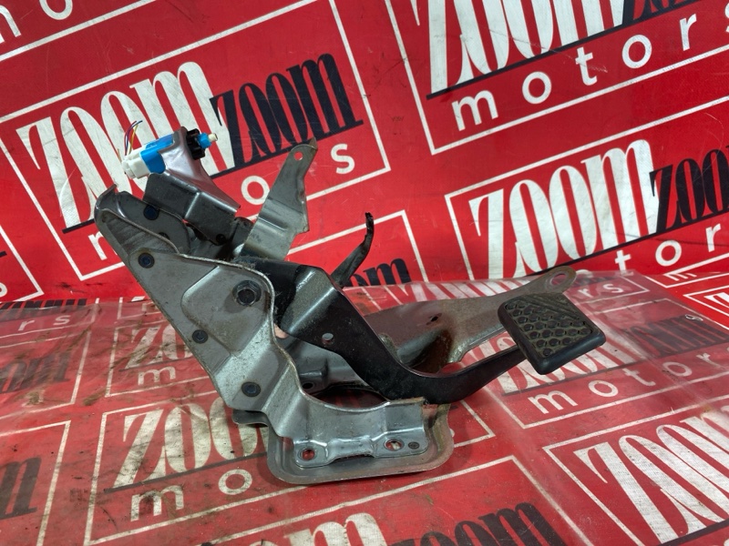 Педаль тормоза, 1000 рублей, Солонцы