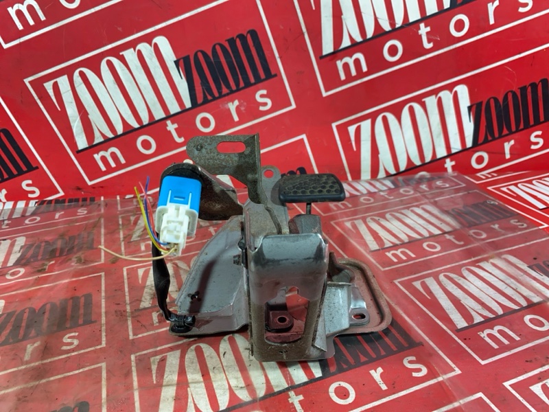 Педаль тормоза, 1000 рублей, Солонцы