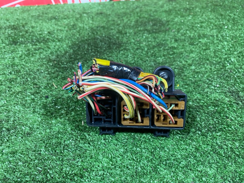 Блок реле и предохранителей, 500 рублей, Солонцы