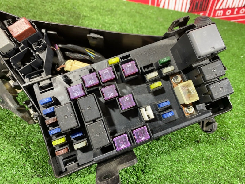 Блок реле и предохранителей, 800 рублей, Солонцы