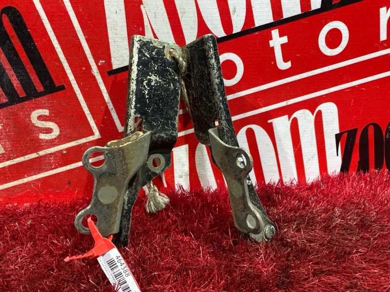 Петля (Шарнир капота), 500 рублей, Красноярск