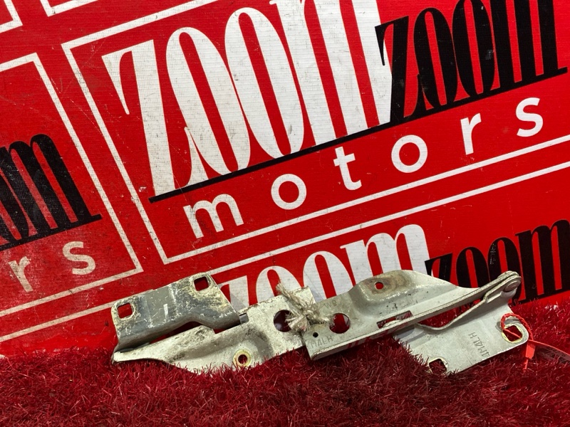 Петля (Шарнир капота), 300 рублей, Красноярск