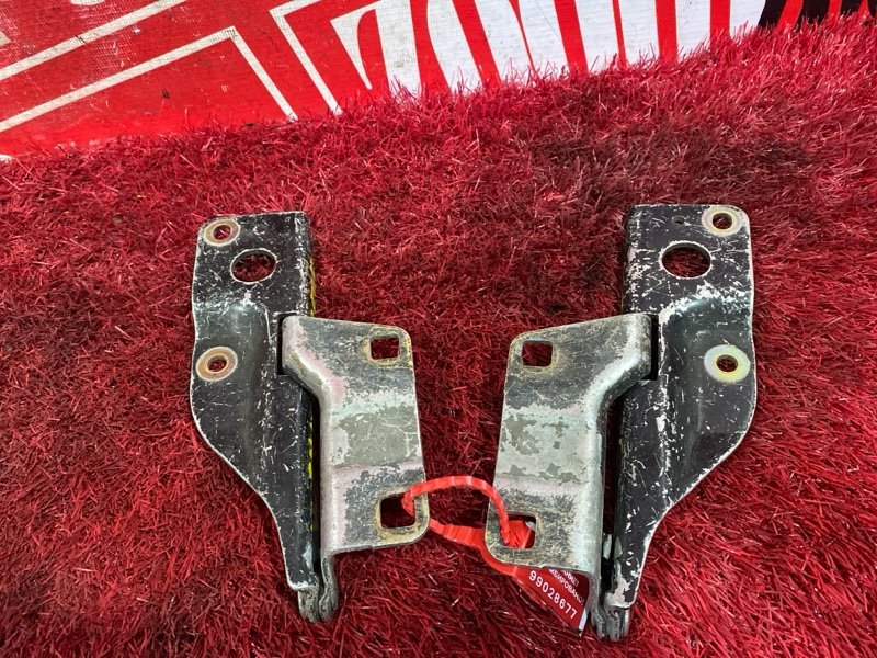 Петля (Шарнир капота), 300 рублей, Красноярск