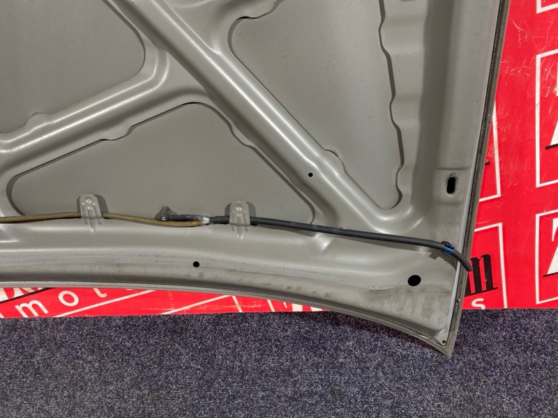 Капот, 2000 рублей, Красноярск