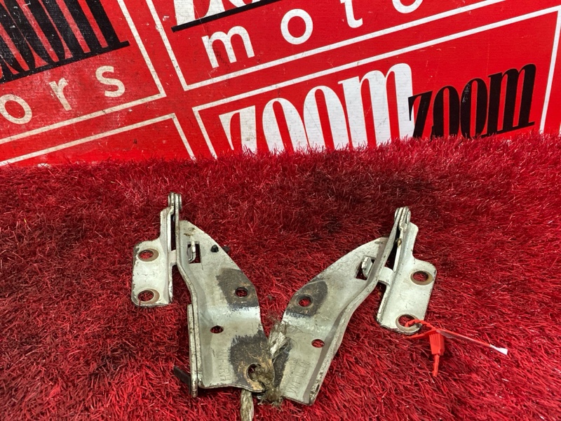 Петля (Шарнир капота), 500 рублей, Красноярск