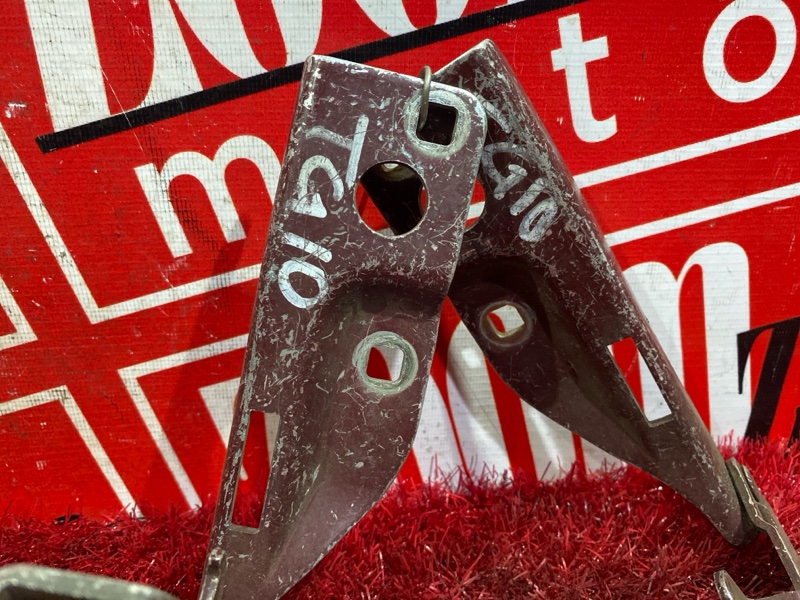 Петля (Шарнир капота), 400 рублей, Красноярск