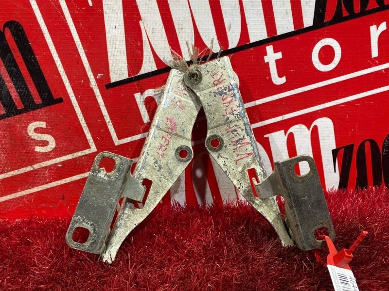 Петля (Шарнир капота), 500 рублей, Красноярск