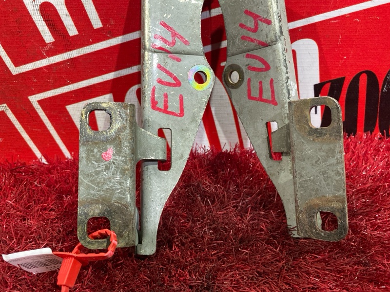 Петля (Шарнир капота), 500 рублей, Красноярск