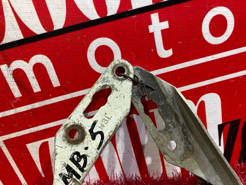 Петля (Шарнир капота), 500 рублей, Красноярск